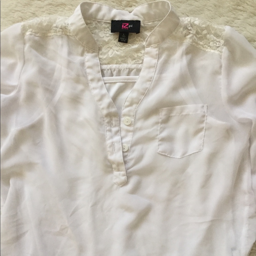 White blouse - Picture 2 of 7
